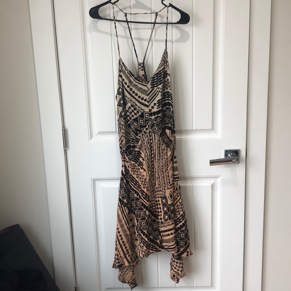 Tribal print dress with pockets and built in bra
